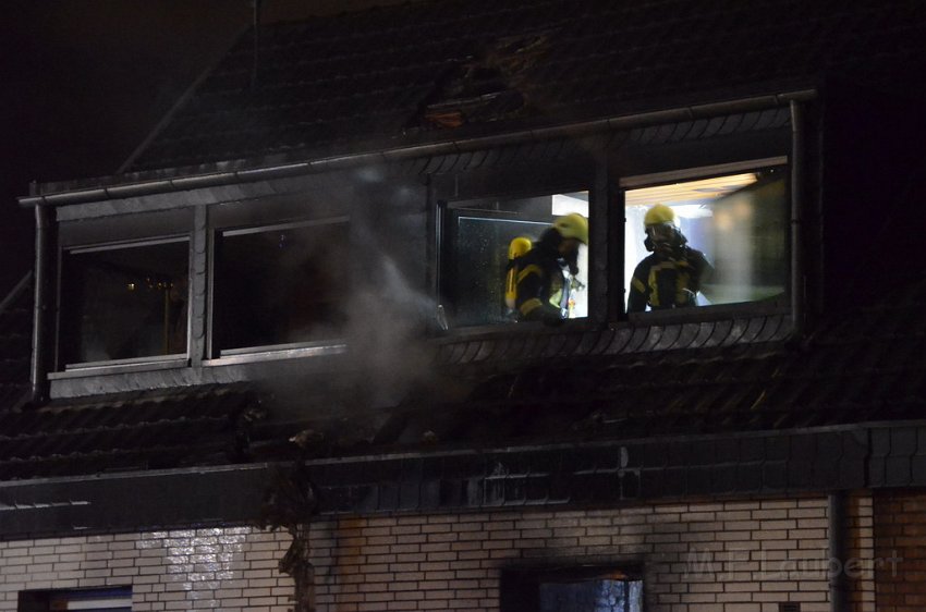 Feuer 4 Koeln Immendorf Giesdorfer Allee P329.JPG